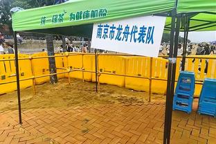 镜报：佩利斯特里很可能会在今夏永久转会离开曼联